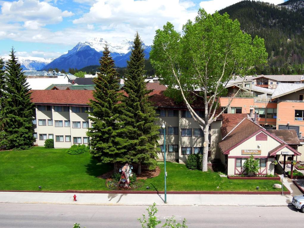 Homestead Inn Banff Room photo